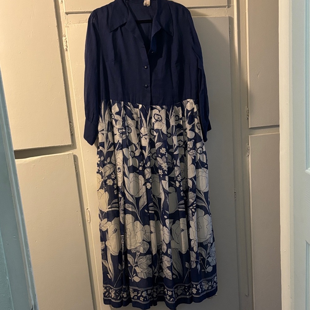 Chic Long Sleeve Dress with Navy and White Floral Design